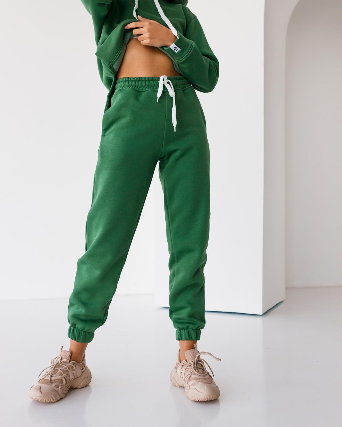 Стильный утепленный костюм на флисе Худи+джогеры зеленый, Зелёный, S-M