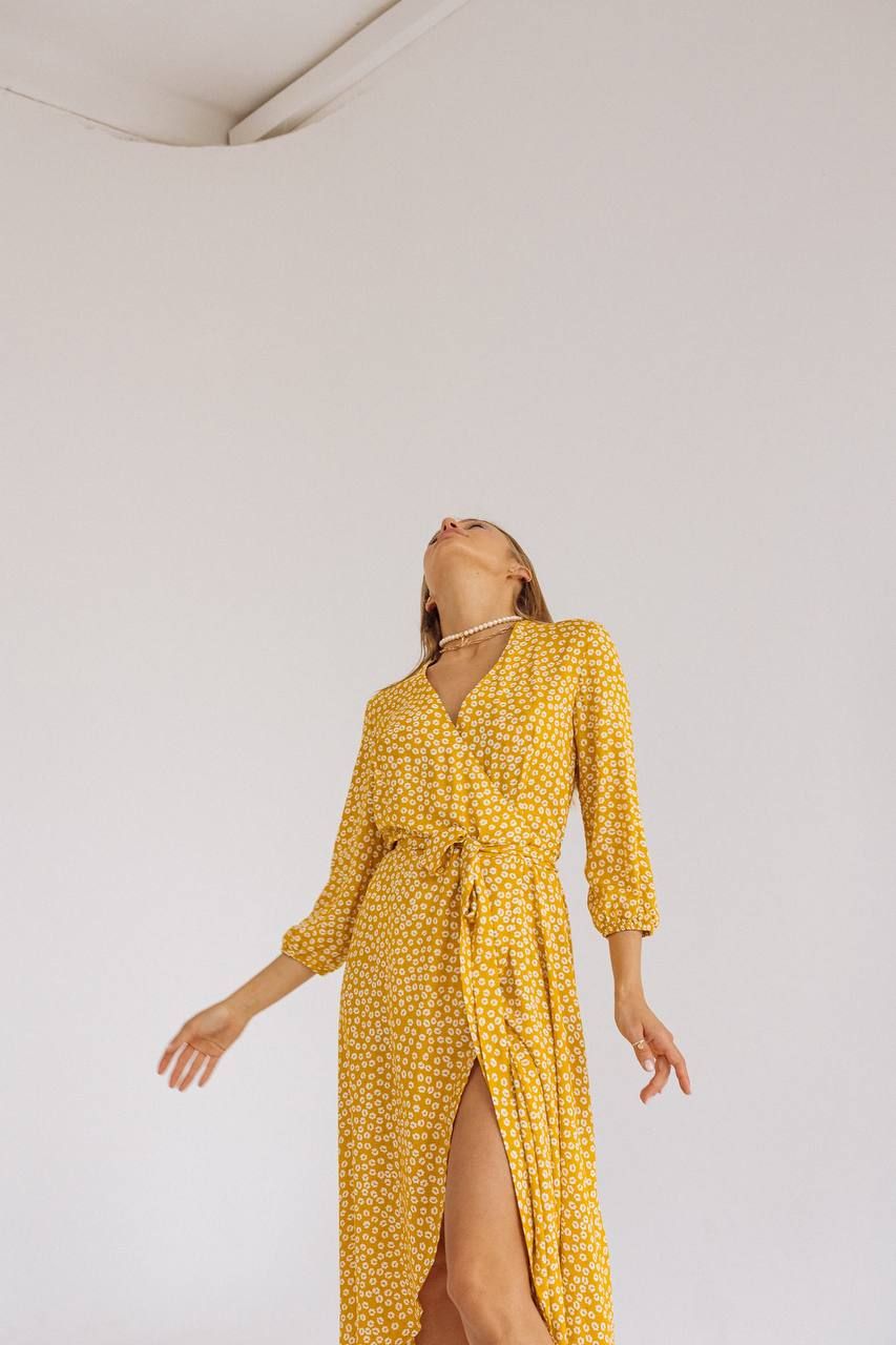 Ніжна сукня на запах з рукавом ліхтариком у квітковий принт, Жовтий, XS-S